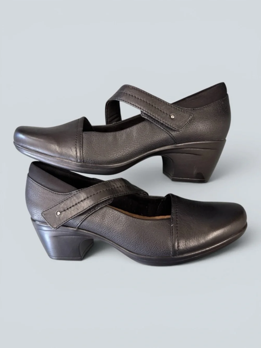 Clarks’s Classic Black Emily Pearl pump heels Sz 9.5